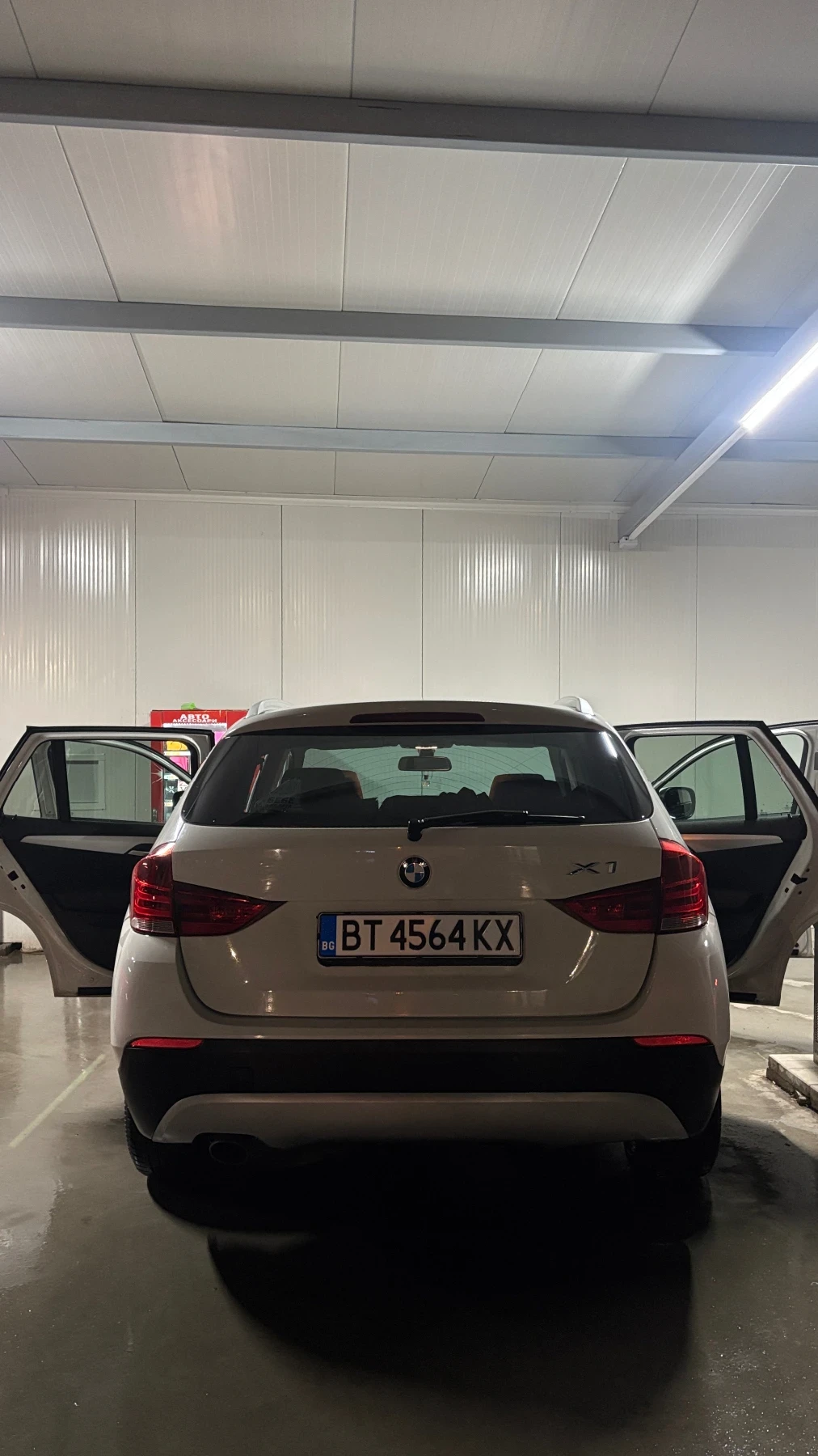 BMW X1, снимка 8 - Автомобили и джипове - 53705337