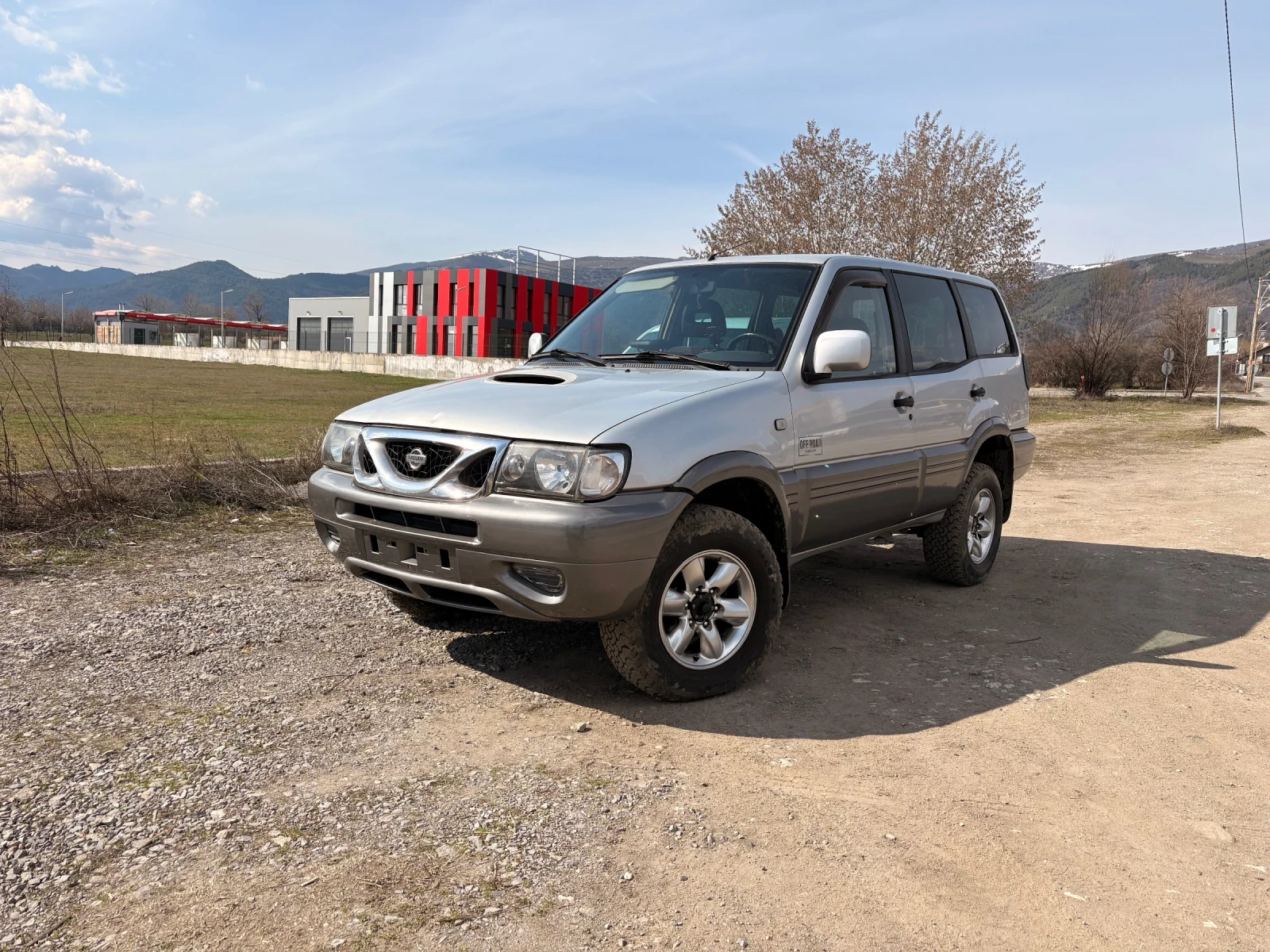 Nissan Terrano, снимка 6 - Автомобили и джипове - 53755400