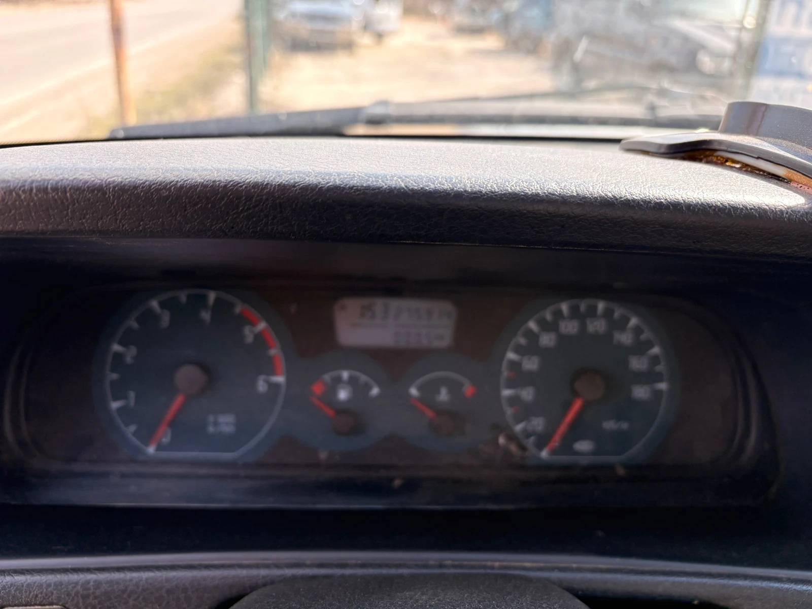 Nissan Terrano, снимка 11 - Автомобили и джипове - 53755400