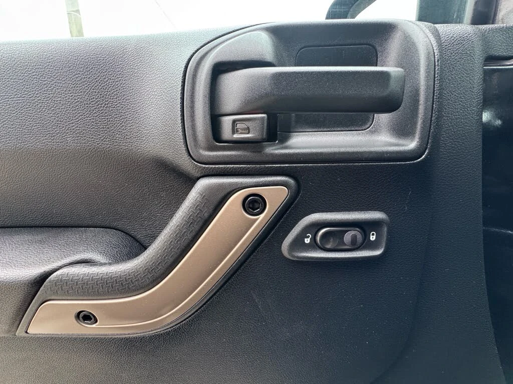 Jeep Wrangler Sahara 75th Anniversary 4WD, снимка 11 - Автомобили и джипове - 53810715