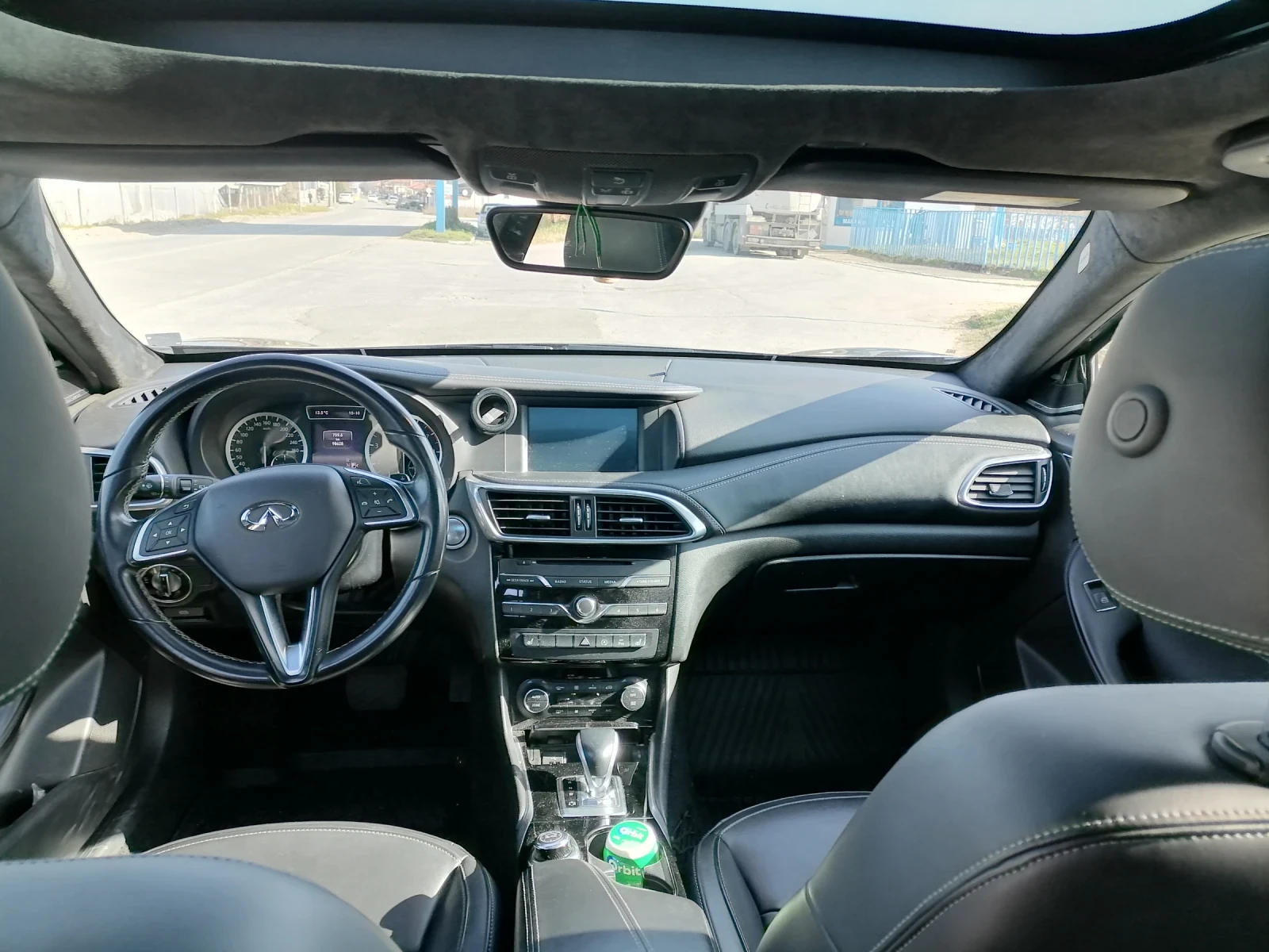 Infiniti QX30, снимка 15 - Автомобили и джипове - 54080203