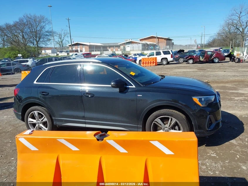 Audi Q3 2.0l Premium 45 Tfsi S Line Quattro Tiptronic, снимка 13 - Автомобили и джипове - 54141743