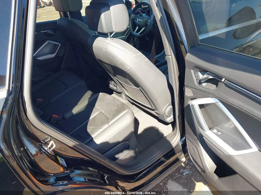 Audi Q3 2.0l Premium 45 Tfsi S Line Quattro Tiptronic, снимка 8 - Автомобили и джипове - 54141743