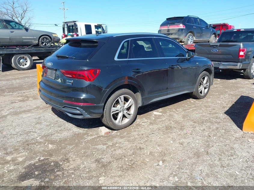 Audi Q3 2.0l Premium 45 Tfsi S Line Quattro Tiptronic, снимка 4 - Автомобили и джипове - 54141743
