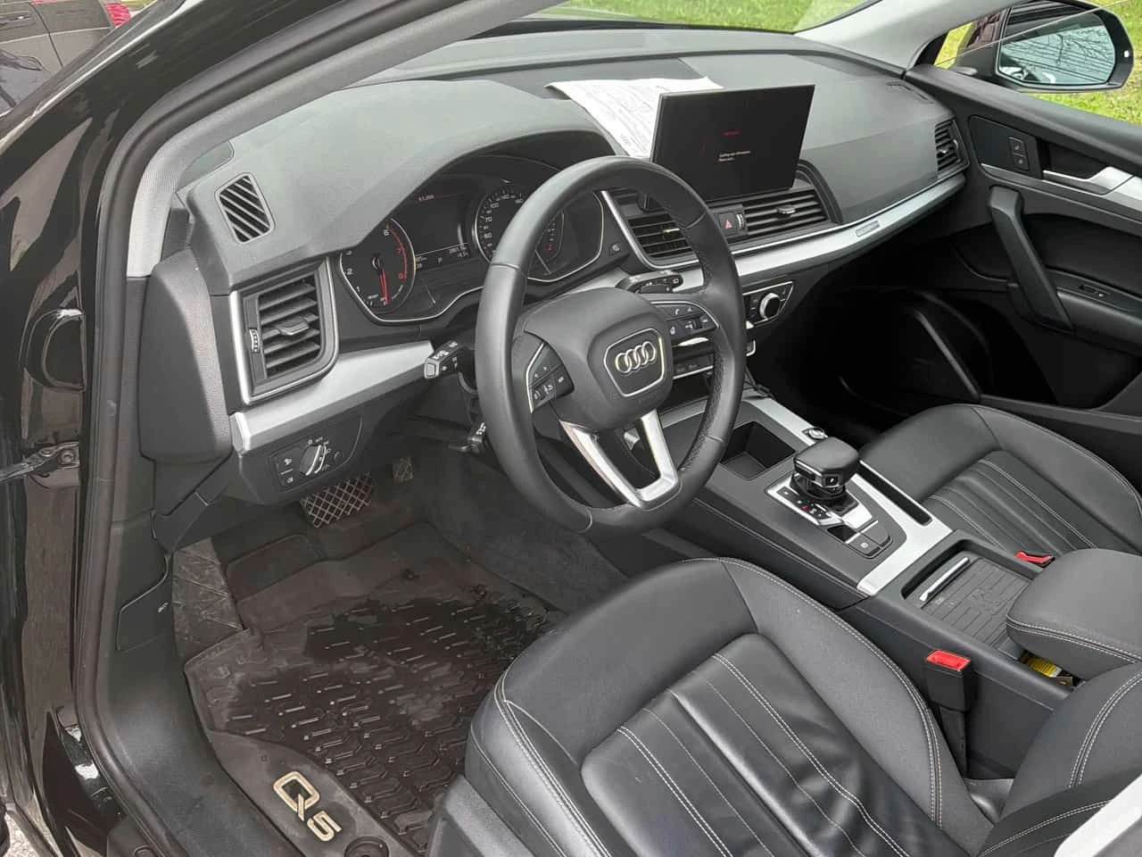Audi Q5 Komfort| ПОДГРЕВИ| DISTRONIC| 2 КЛЮЧА| CARFAX, снимка 5 - Автомобили и джипове - 54529043
