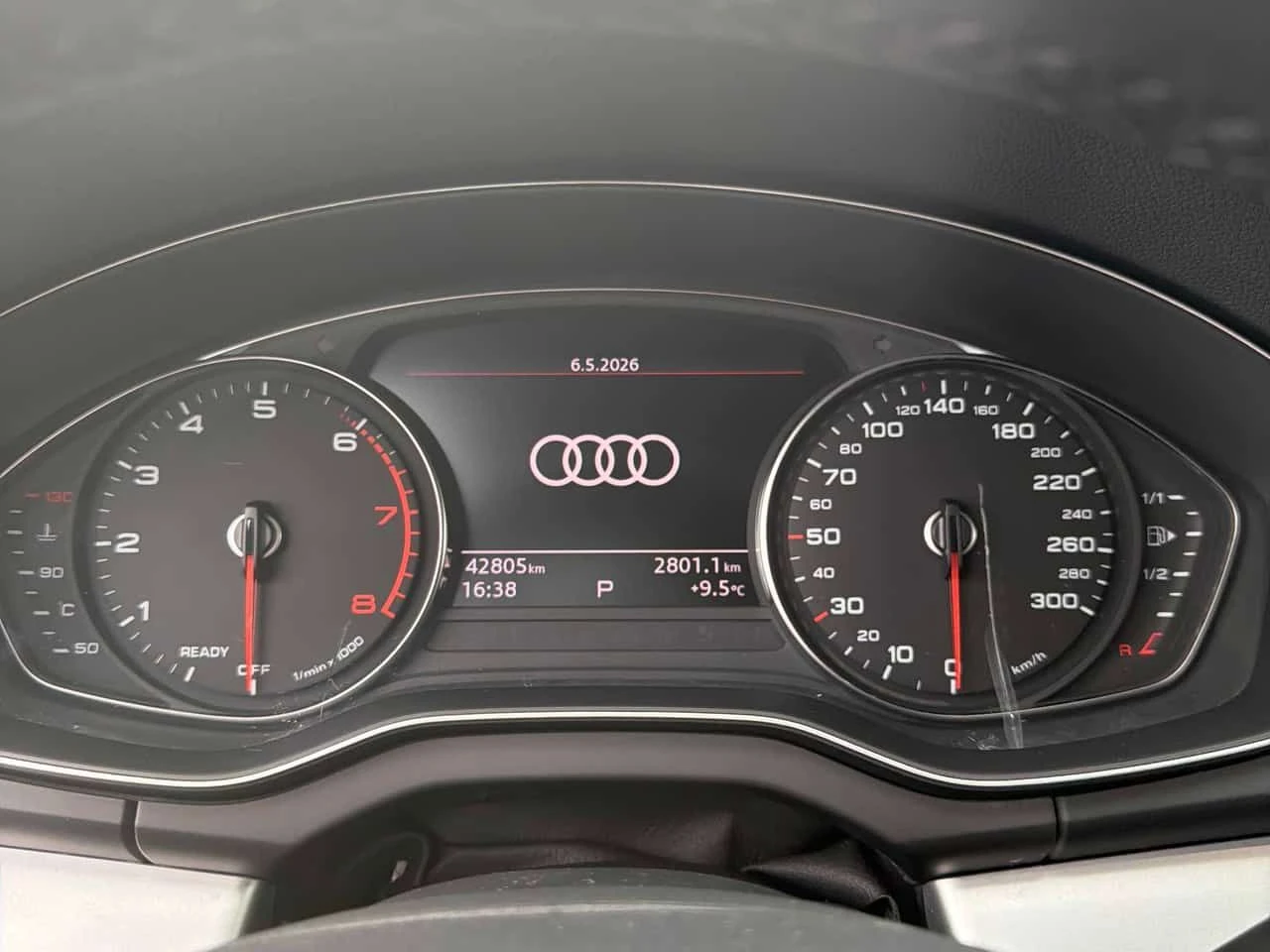 Audi Q5 Komfort| ПОДГРЕВИ| DISTRONIC| 2 КЛЮЧА| CARFAX, снимка 8 - Автомобили и джипове - 54529043