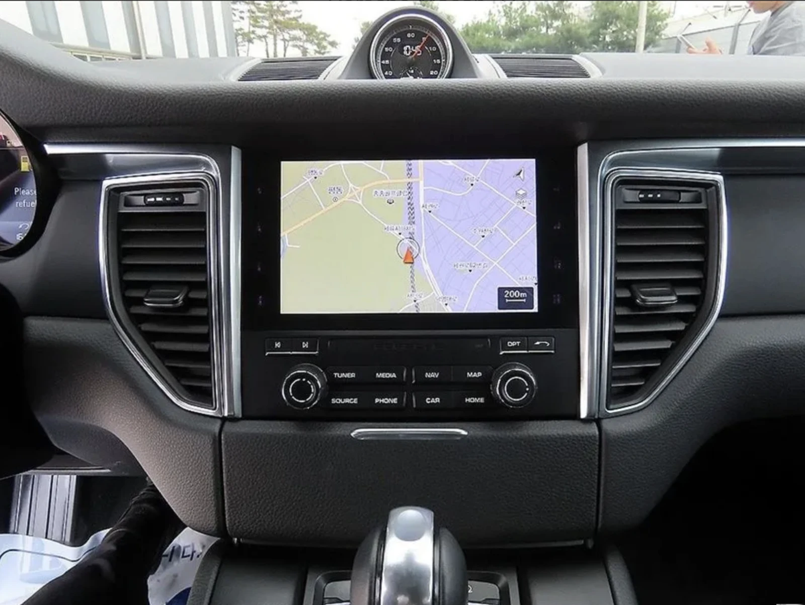 Porsche Macan 2.0, снимка 10 - Автомобили и джипове - 54788477