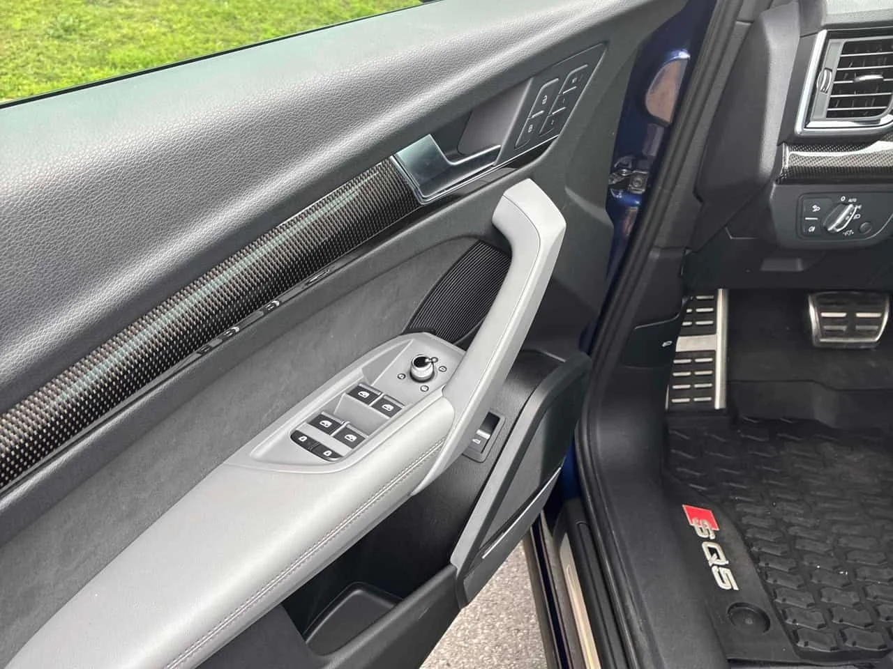 Audi SQ5 Sportback Technik/ПАНОРАМА/ДИСТРОНИК/360, снимка 12 - Автомобили и джипове - 55389313