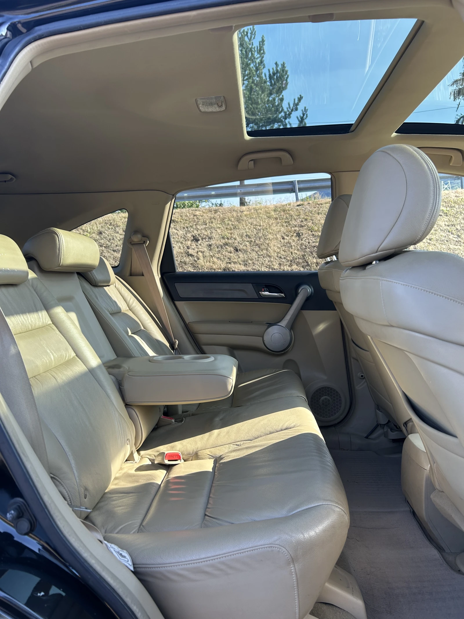 Honda Cr-v CDTi, снимка 9 - Автомобили и джипове - 55711849