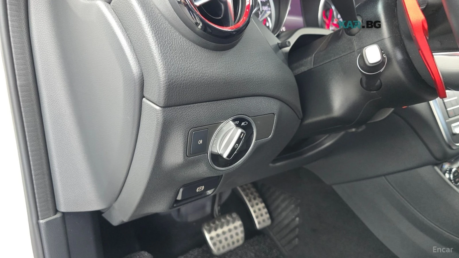 Mercedes-Benz GLA 45 AMG 4MATIC* КОЖА* ПОДГРЕВ* ПАНО* КАМЕРА, снимка 15 - Автомобили и джипове - 55952642