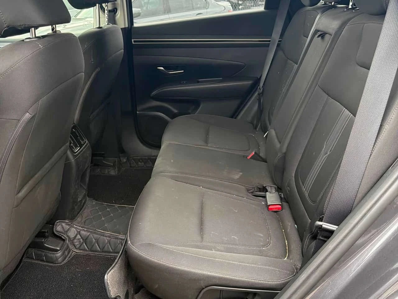 Hyundai Tucson * Preferred * АВТОКРЕДИТ * ОТ ПРЕДСТАВИТЕЛСТВО, снимка 14 - Автомобили и джипове - 56270284