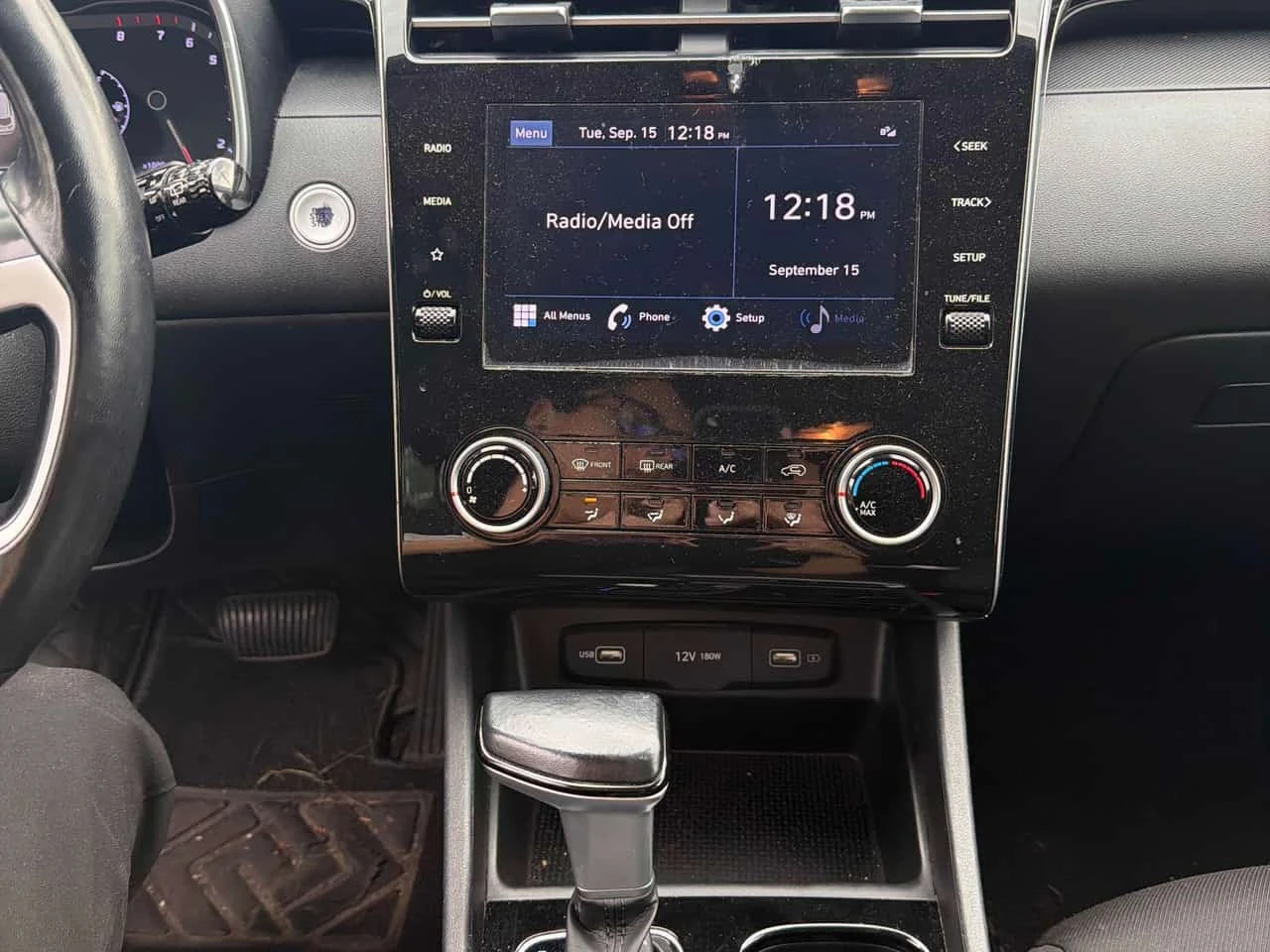 Hyundai Tucson * Preferred * АВТОКРЕДИТ * ОТ ПРЕДСТАВИТЕЛСТВО, снимка 9 - Автомобили и джипове - 56270284