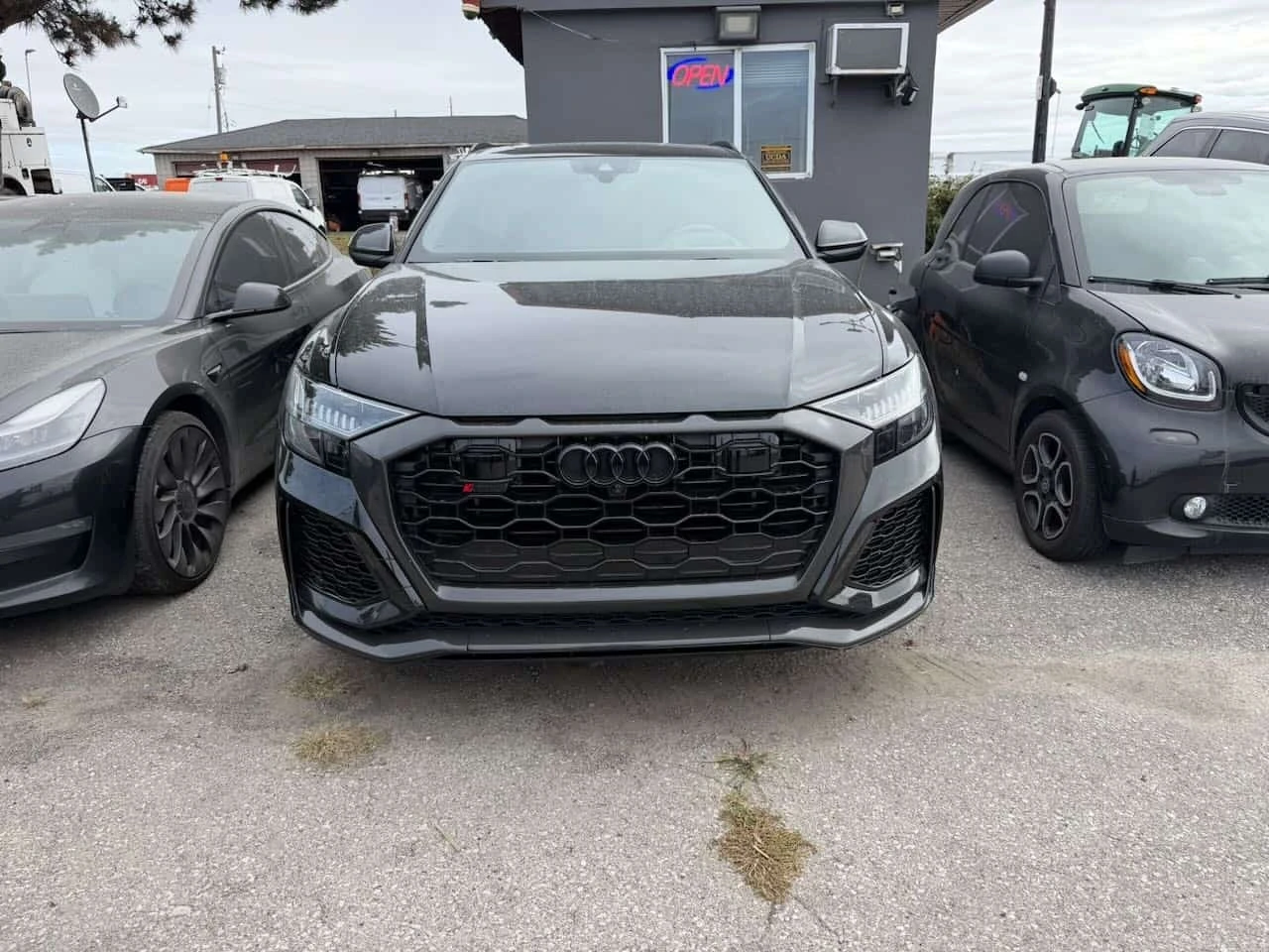 Audi RSQ8 * 4.0 TFSI quattro * CARFAX *  | Mobile.bg � ����������� 6