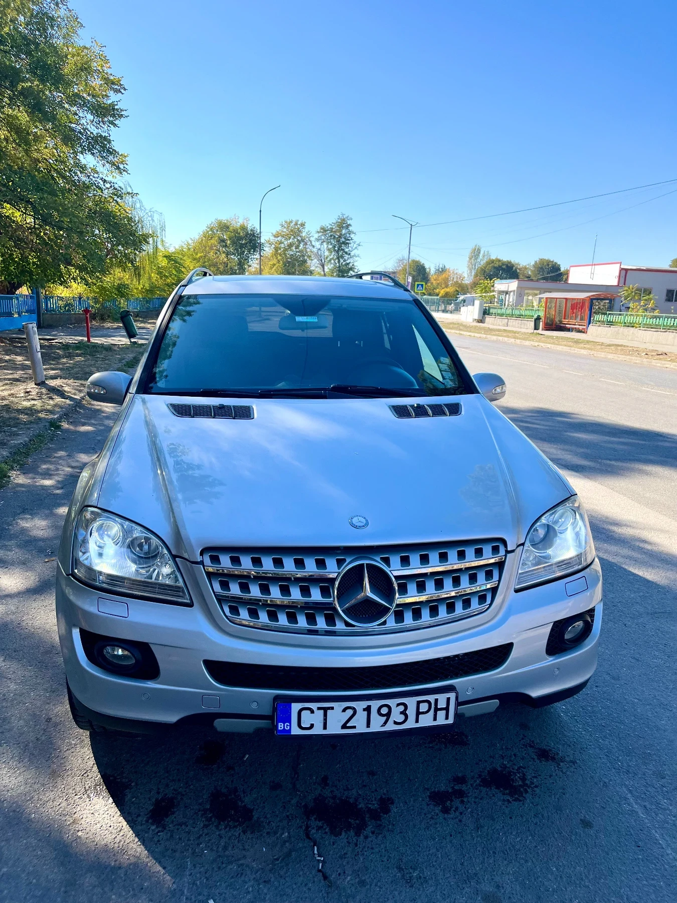 Mercedes-Benz ML 320, снимка 2 - Автомобили и джипове - 56602271