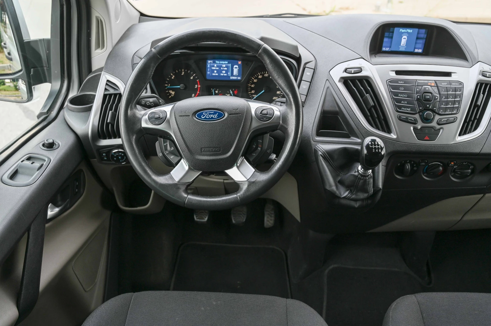 Ford Tourneo Custom* 2.2d | Mobile.bg � ����������� 11