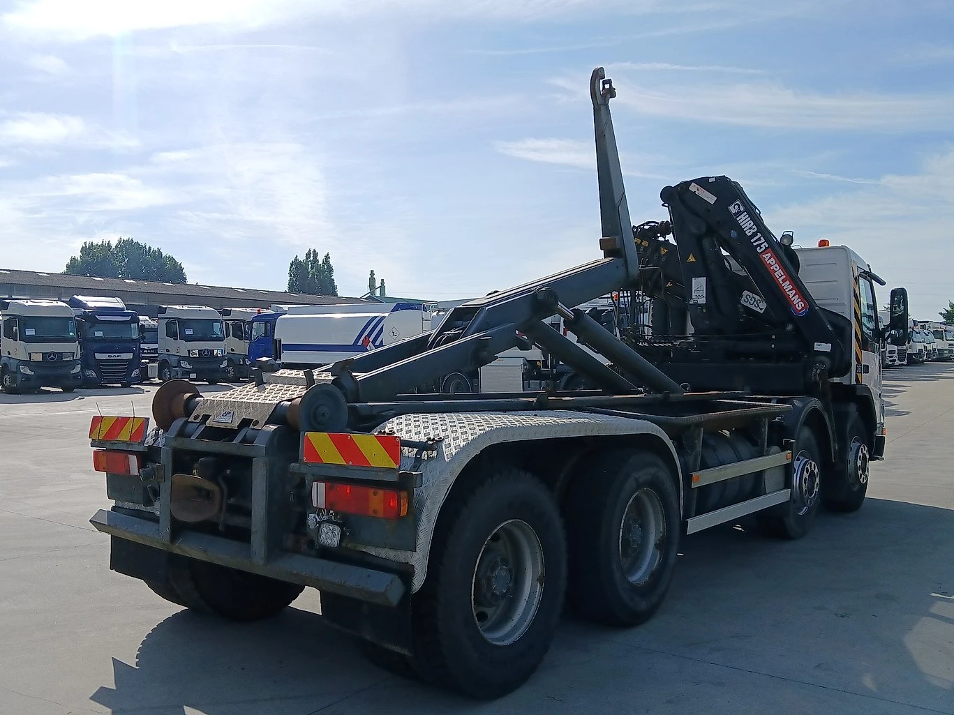 Volvo Fm 8х4 мулти лифт + кран - изображение 7