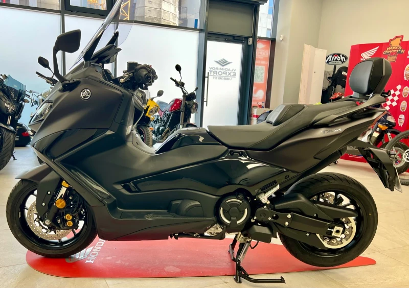 Yamaha T-max 560 TECH MAX 2024 - ГАРАНЦИОНЕН !!!, снимка 7 - Мотоциклети и мототехника - 50148568