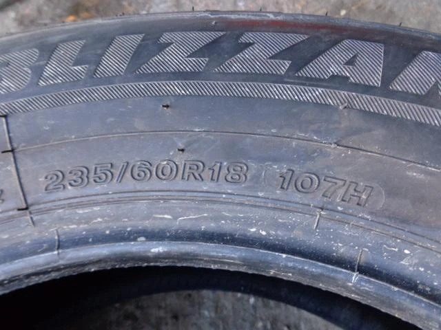 Гуми Зимни 235/60R18, снимка 10 - Гуми и джанти - 19554973