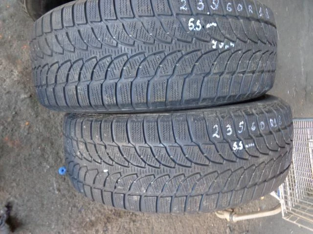 Гуми Зимни 235/60R18, снимка 5 - Гуми и джанти - 19554973