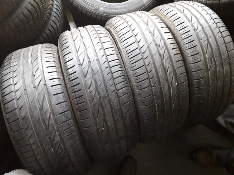 Гуми Летни 215/50R17, снимка 2 - Гуми и джанти - 24666822