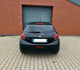 Peugeot 208 1.2 PureTech, снимка 6