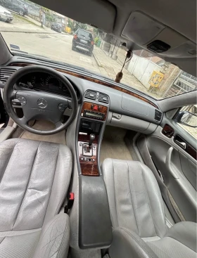 Mercedes-Benz 320, снимка 8
