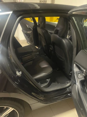 Volvo V40 Cross Country 2.0, снимка 11