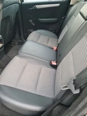 Mercedes-Benz A 170 1.7i Avantgarde  | Mobile.bg    12