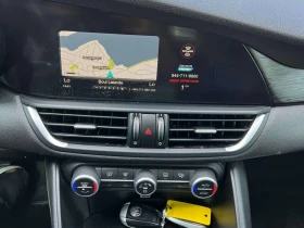 Alfa Romeo Giulia * 4dr Sdn AWD * CARFAX * ЦЕНА ДО БГ | Auto.bg — изображение 9