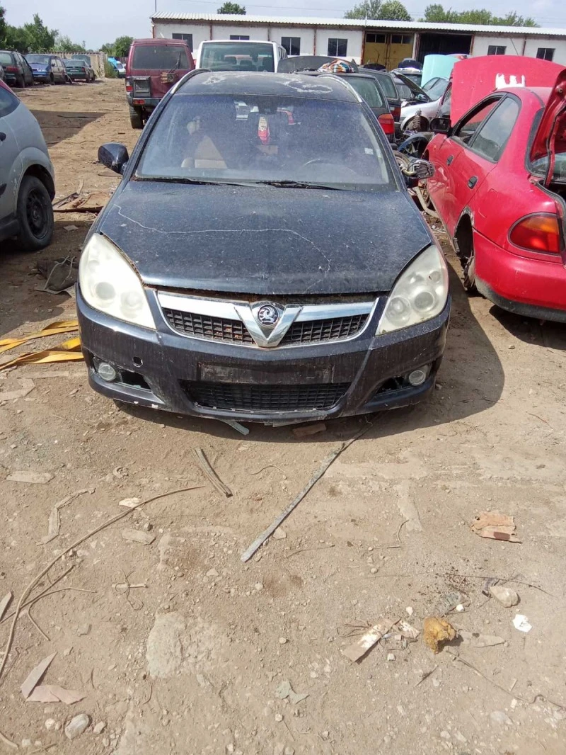 Opel Vectra C, снимка 1 - Автомобили и джипове - 46307872