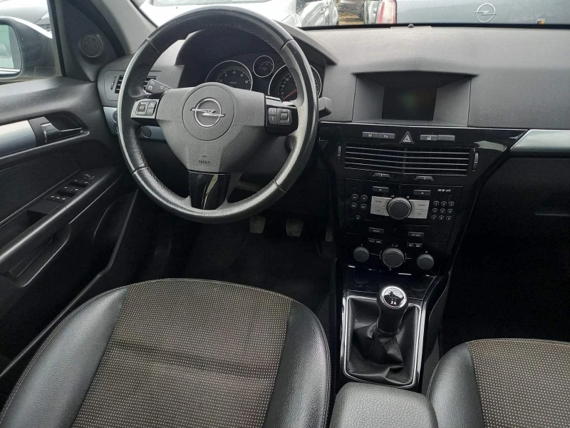 Opel Astra КАТО НОВА, COSMO, FACELIFT ., снимка 13 - Автомобили и джипове - 48250441