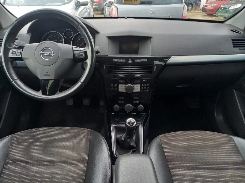 Opel Astra КАТО НОВА, COSMO, FACELIFT ., снимка 12 - Автомобили и джипове - 48250441