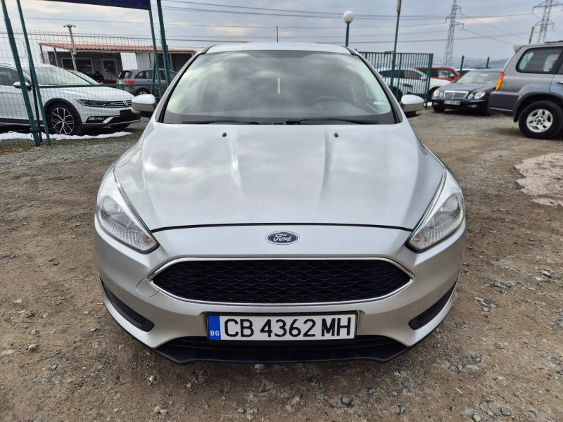 Ford Focus 1.0i Ecoboost, снимка 8 - Автомобили и джипове - 48939207