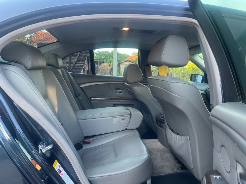 BMW 735 V8 (190, 000 Км) -ДОАКЗУЕМИ ( Бартер) ), снимка 12 - Автомобили и джипове - 53204394