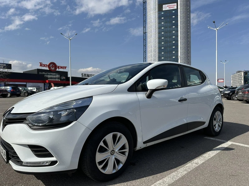 Renault Clio 1.5, снимка 2 - Автомобили и джипове - 49586036