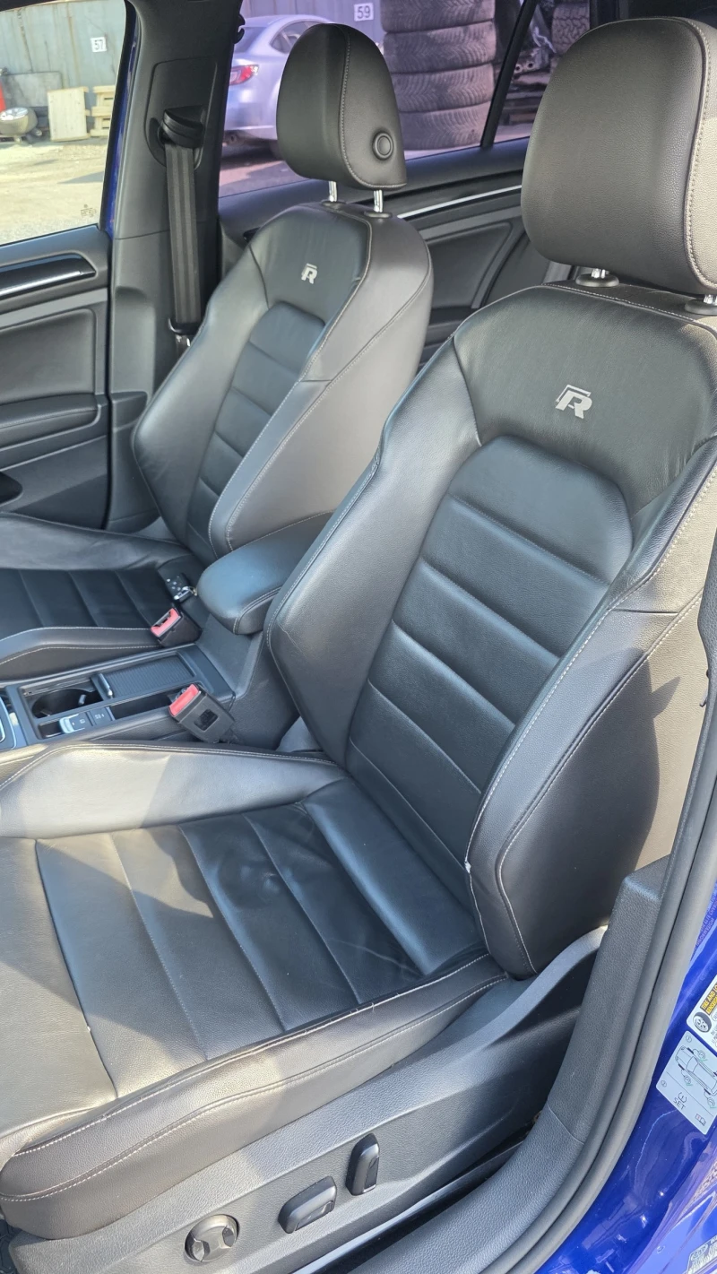 VW Golf R, * ACC, 4Motion, Keyless* , снимка 8 - Автомобили и джипове - 52478926