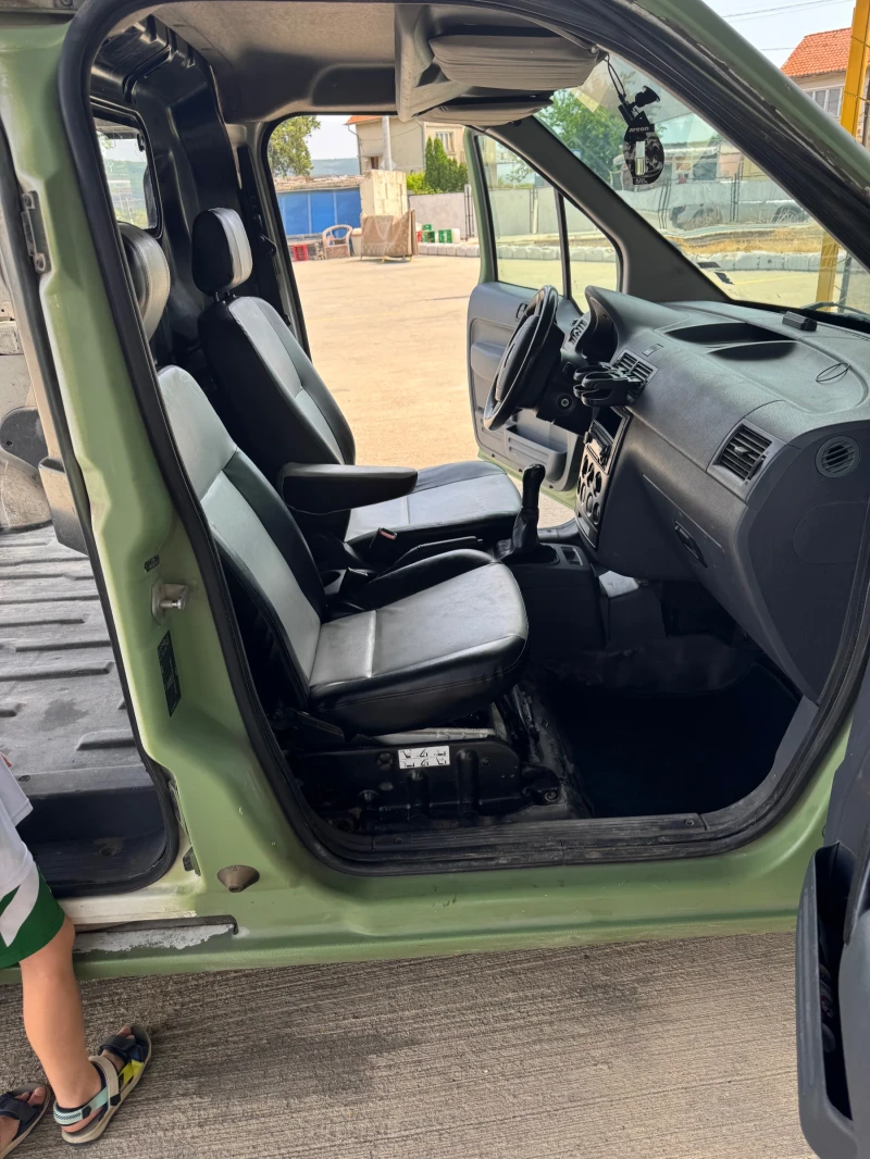 Ford Connect, снимка 13 - Автомобили и джипове - 50797504