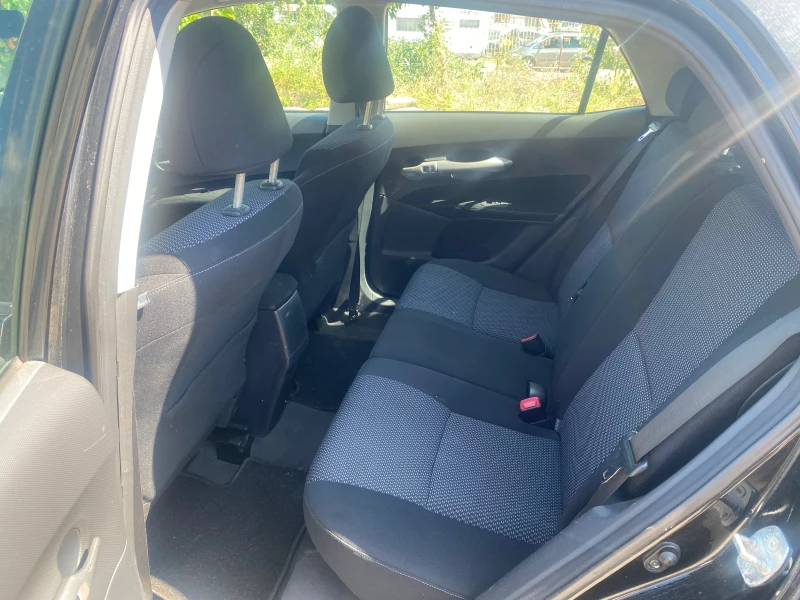 Toyota Auris Газ Швейцария, снимка 4 - Автомобили и джипове - 51232129