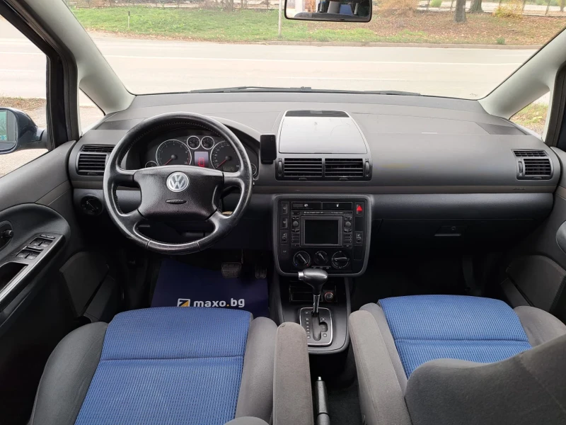 VW Sharan 1.8 Turbo, снимка 11 - Автомобили и джипове - 52441435