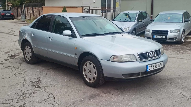 Audi A4 1, 8 газов инжекцион, снимка 6 - Автомобили и джипове - 53560580