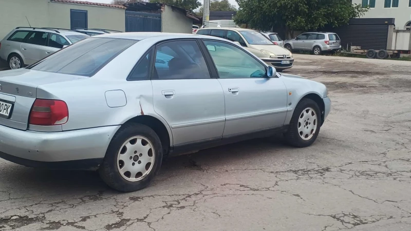 Audi A4 1, 8 газов инжекцион, снимка 5 - Автомобили и джипове - 53560580