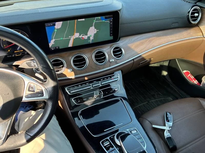 Mercedes-Benz E 43 AMG * 4MATIC * 2 КЛЮЧА * 360 * КОМПЛЕКТ ГУМИ, снимка 11 - Автомобили и джипове - 55317513