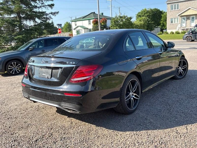 Mercedes-Benz E 43 AMG * 4MATIC * 2 КЛЮЧА * 360 * КОМПЛЕКТ ГУМИ, снимка 3 - Автомобили и джипове - 55317513