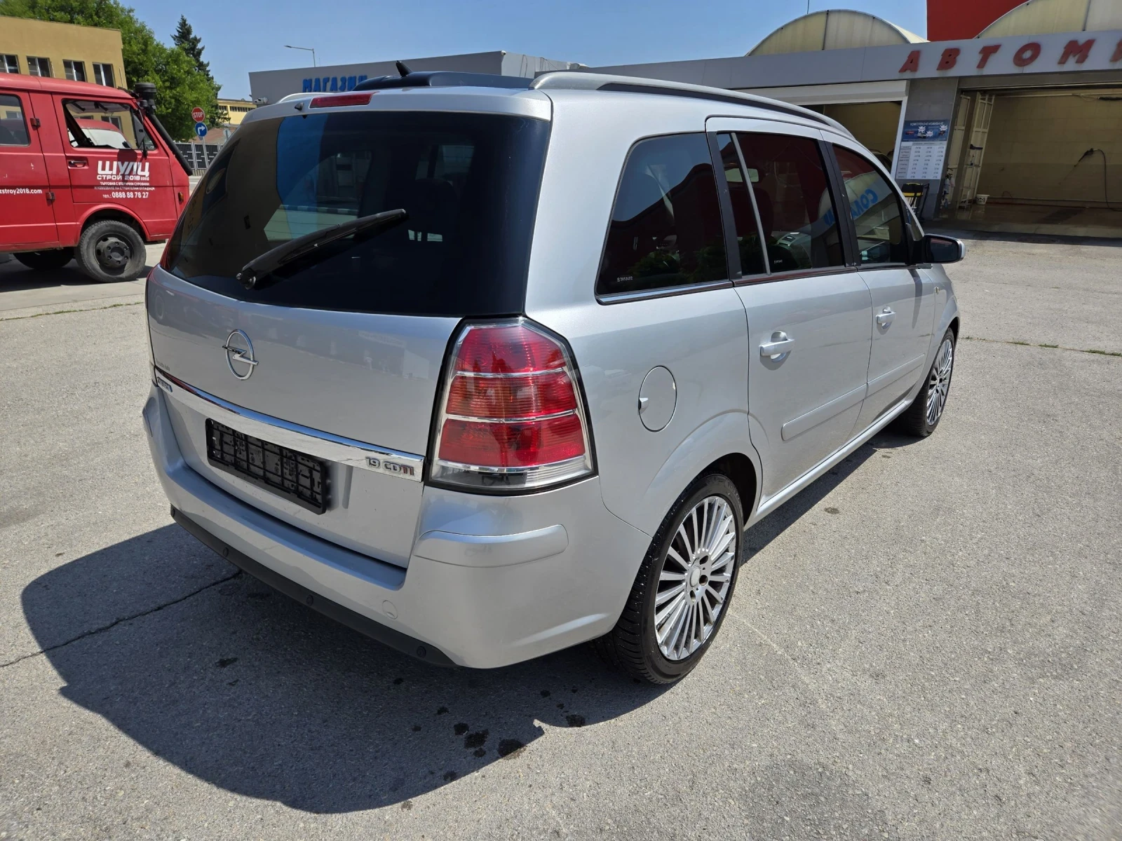 Opel Zafira Нов внос, 7 местна - изображение 5