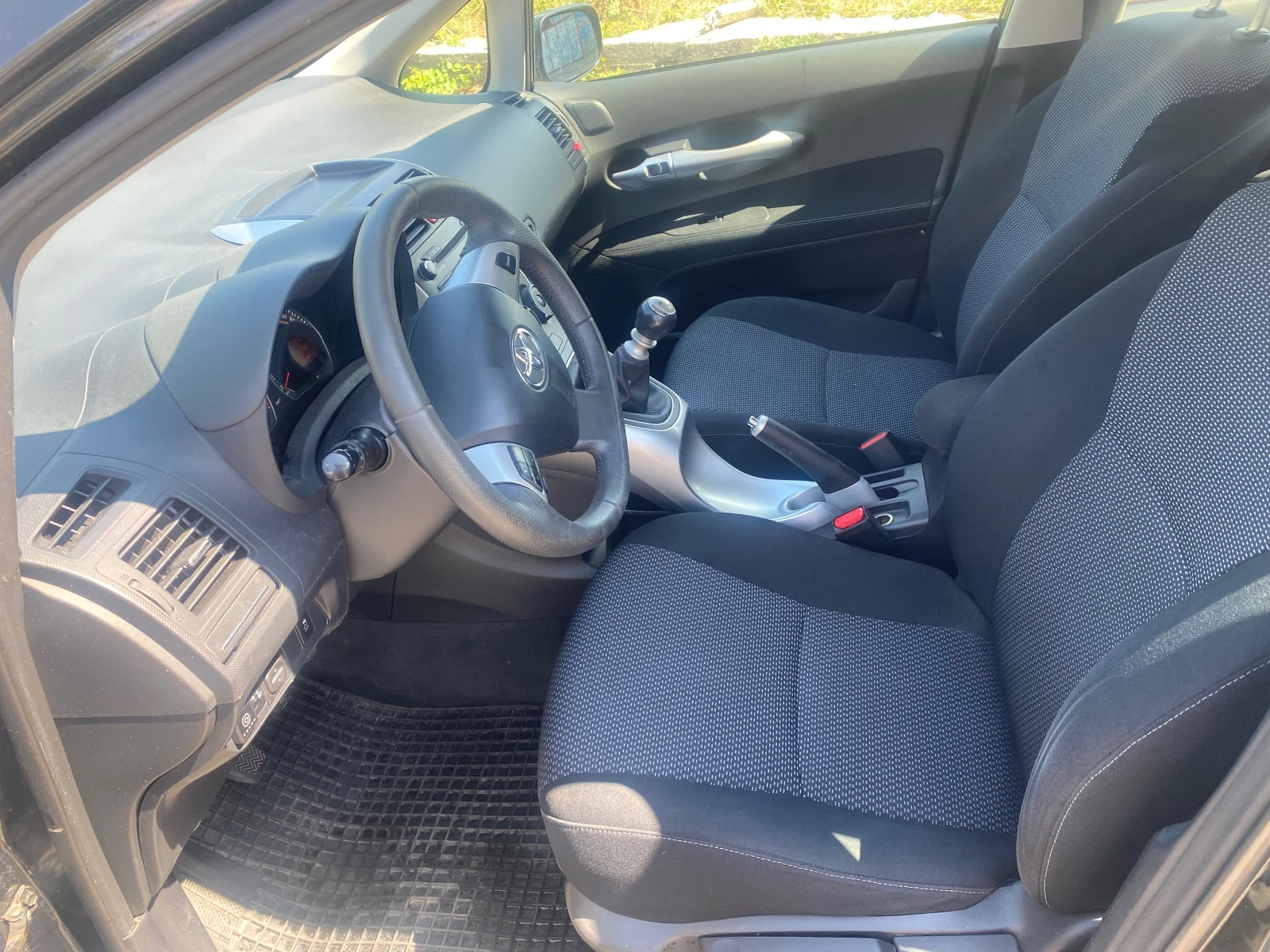 Toyota Auris Газ Швейцария - изображение 6