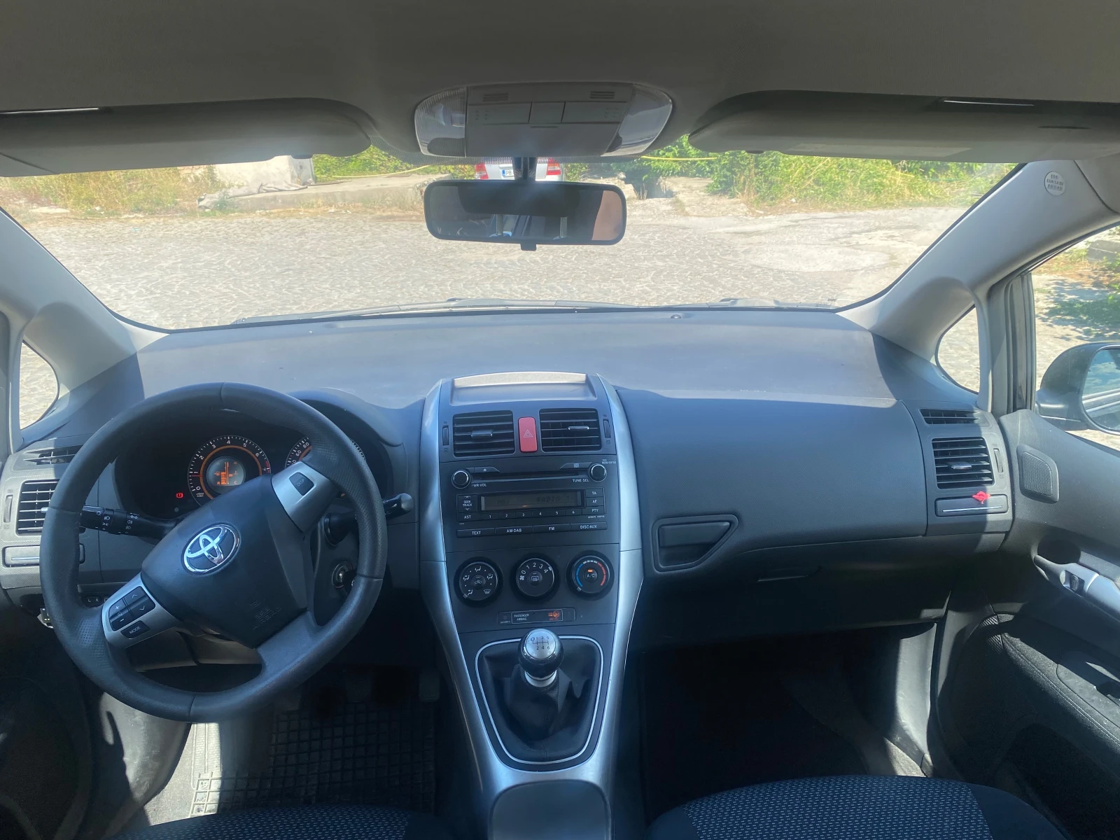 Toyota Auris Газ Швейцария - изображение 5