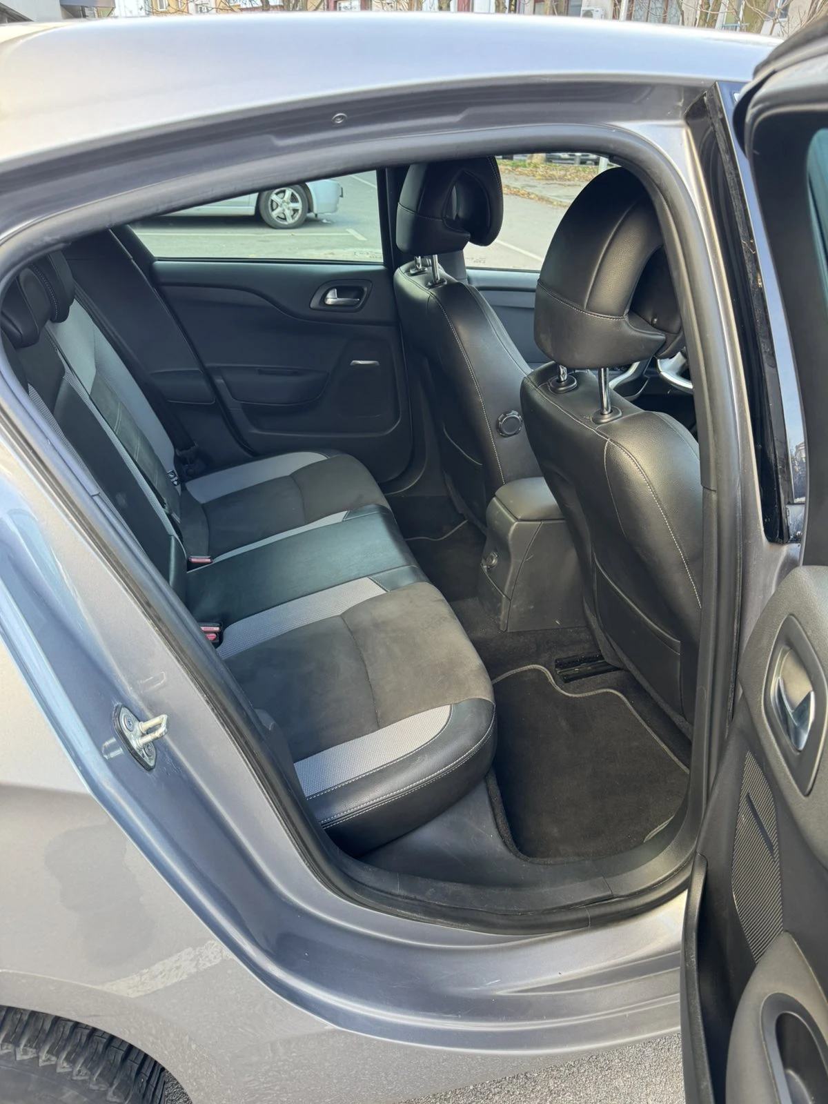 Citroen DS4  - изображение 9