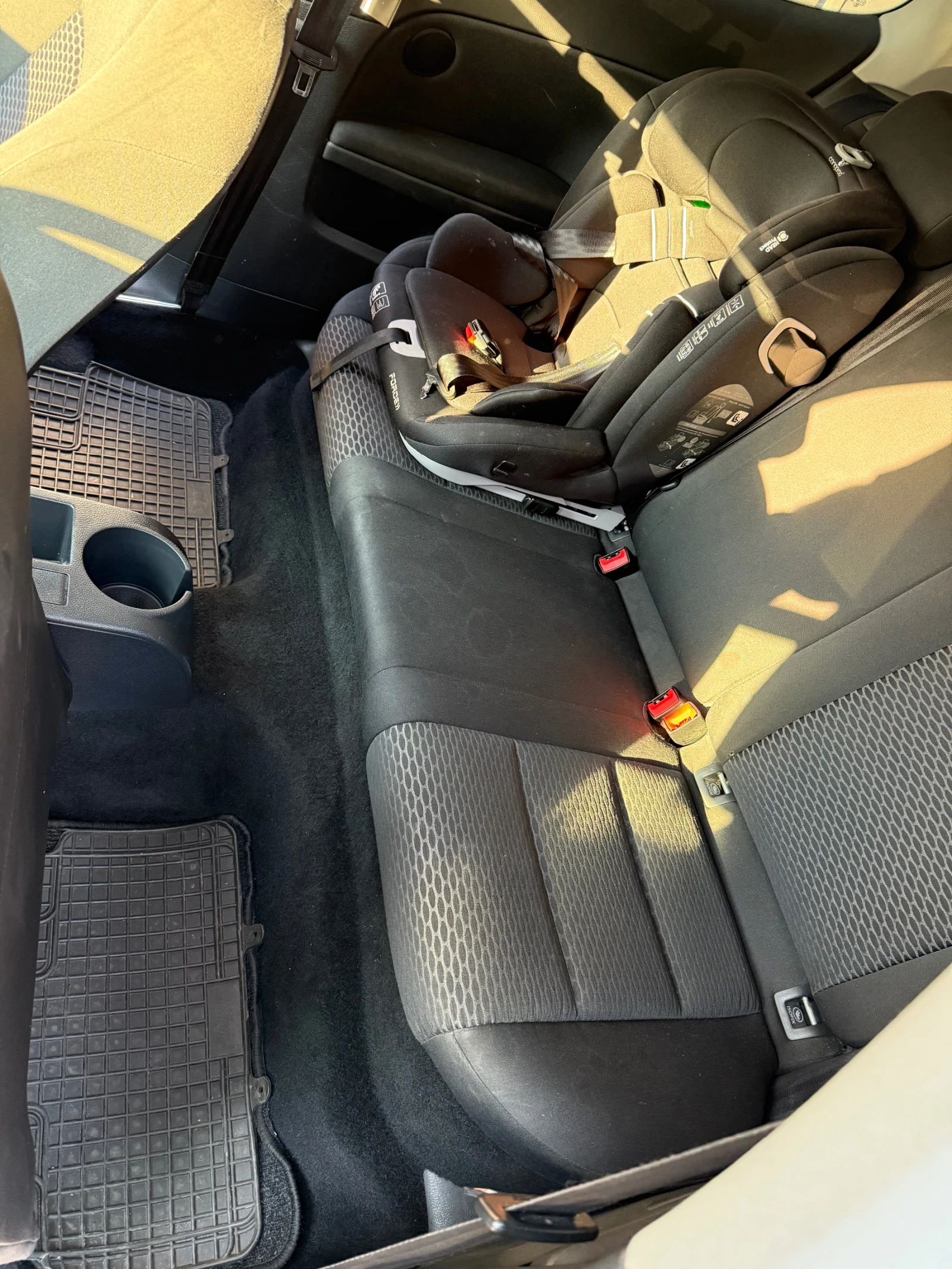 VW Golf 1.4 Benzin 80 к.с. - изображение 6