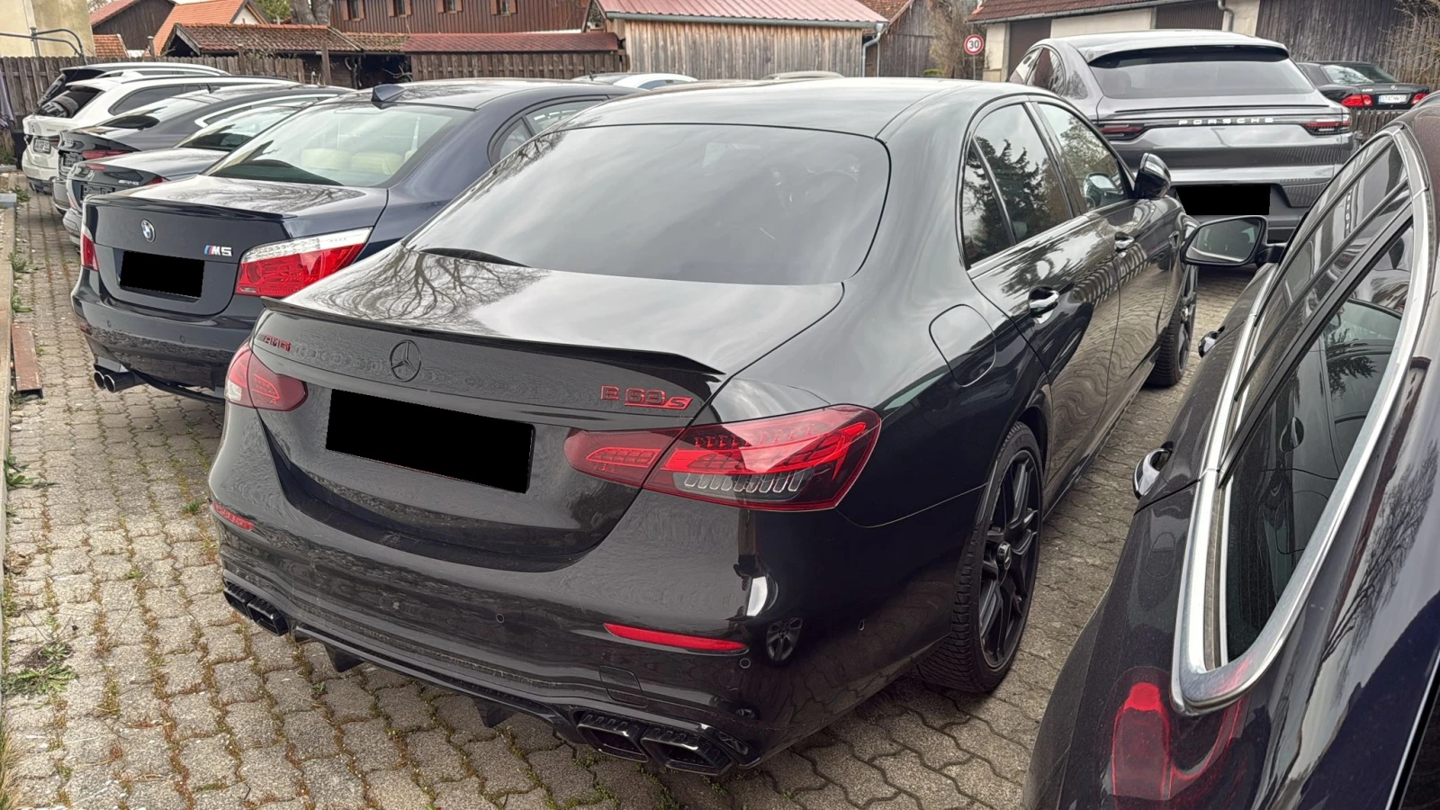 Mercedes-Benz E 63 AMG S 4Matic+ , снимка 2 - Автомобили и джипове - 53995867