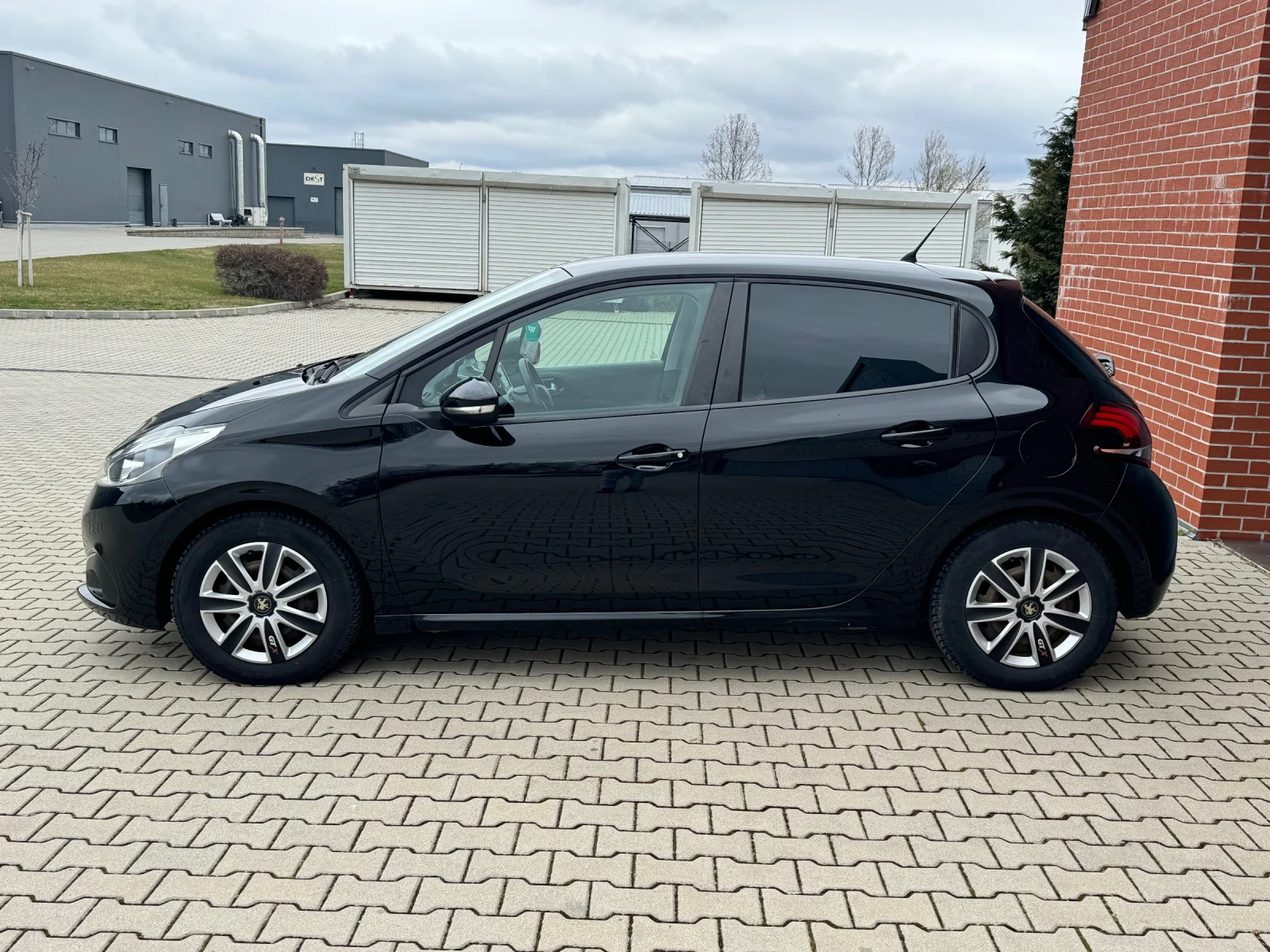 Peugeot 208 1.2 PureTech | Mobile.bg � ����������� 4